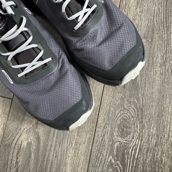 On Running Black and Gray Sneakers - Picture 12 of 13